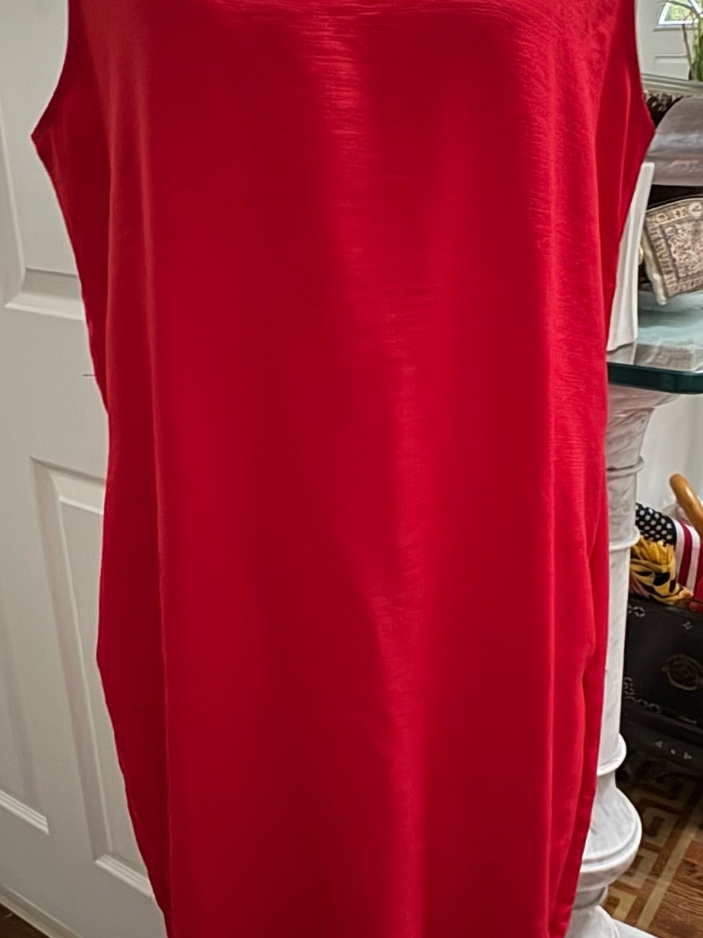 NWOT Red Sleeveless Women’s Classic Cut Dress Sz M
